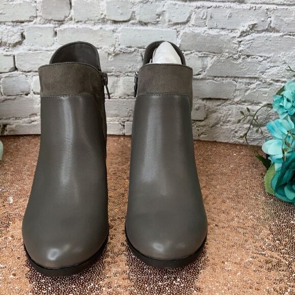 Giani Bernini Memory Foam Artemyss Booties - Picture 2 of 8